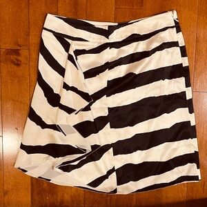 Armani Collezoni silk knee length skirt.